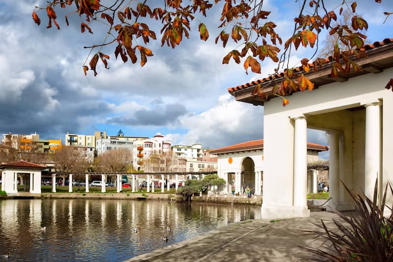 Oakland Lake Merritt pergola.